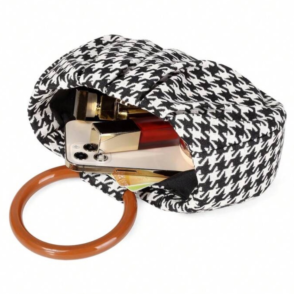 NEW| Chic Houndstooth Clutch with Magnetic Closure - Picture 5 of 7